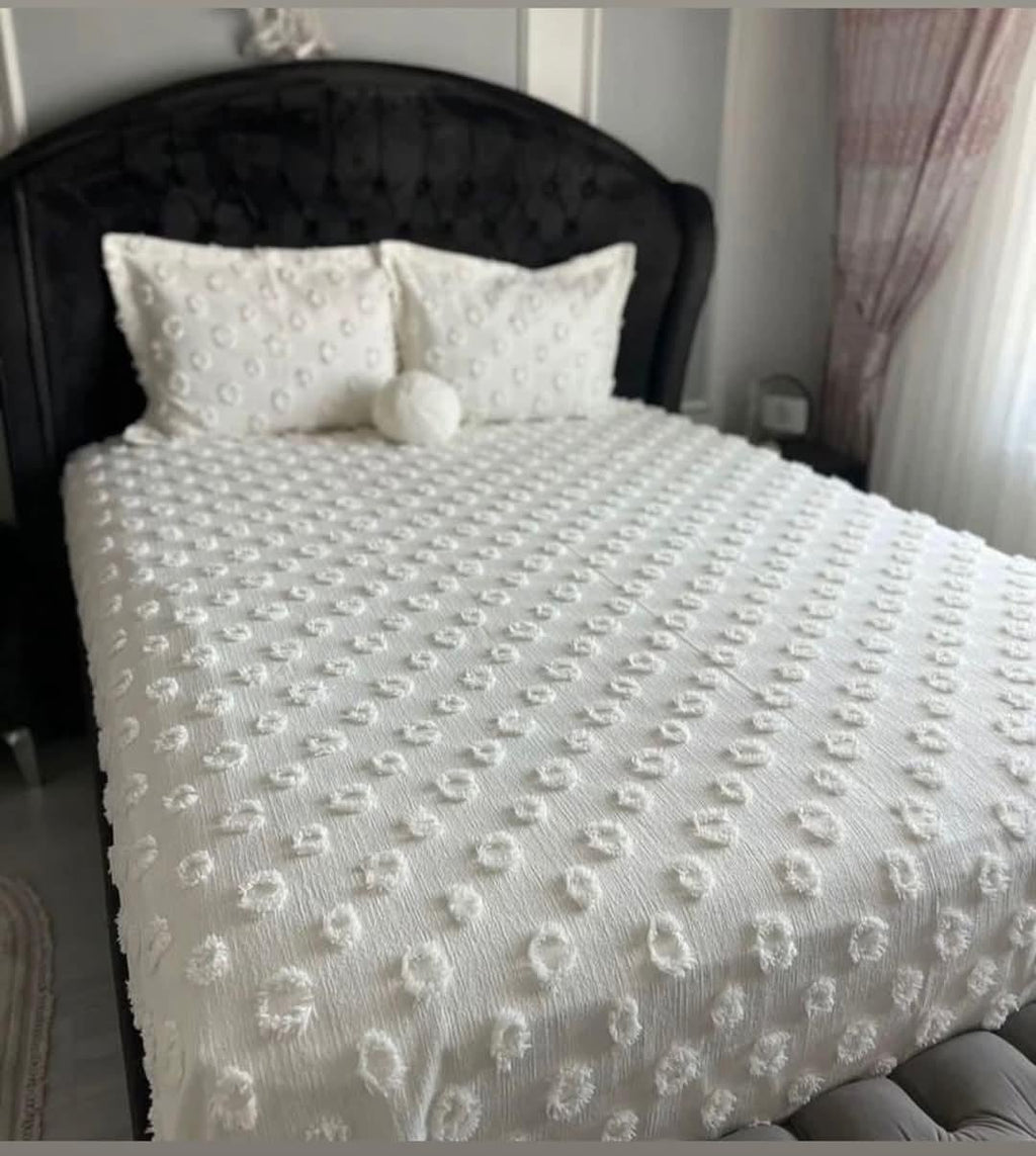 SAKALLI YATAK ÖRTÜSÜ